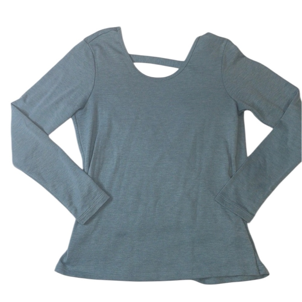 Marika long sleeve‎ top with open back